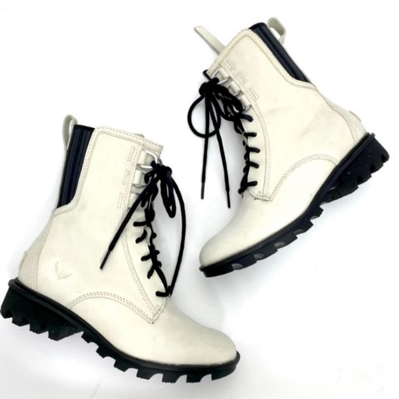 Sorel Phoenix Fawn Nubuck Leather Lace up Mono Biker Boot in Off-White Size 6 - Picture 4 of 11